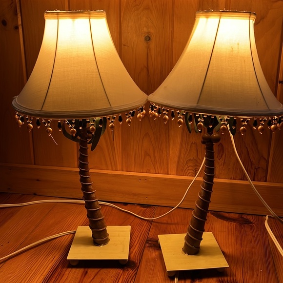 Set of 2 matching Tropical Lamps - Picture 11 of 16